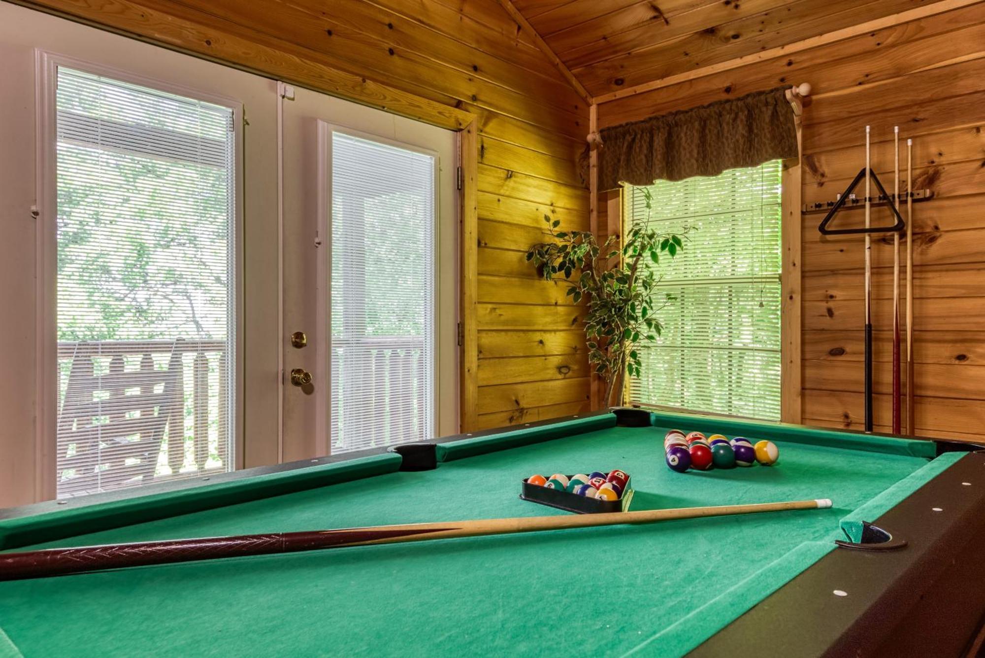 Suite Sensations, Hot Tub, Pool Table, 1089 Free Tickets Each Paid Day, Dollywood And More Pigeon Forge Buitenkant foto