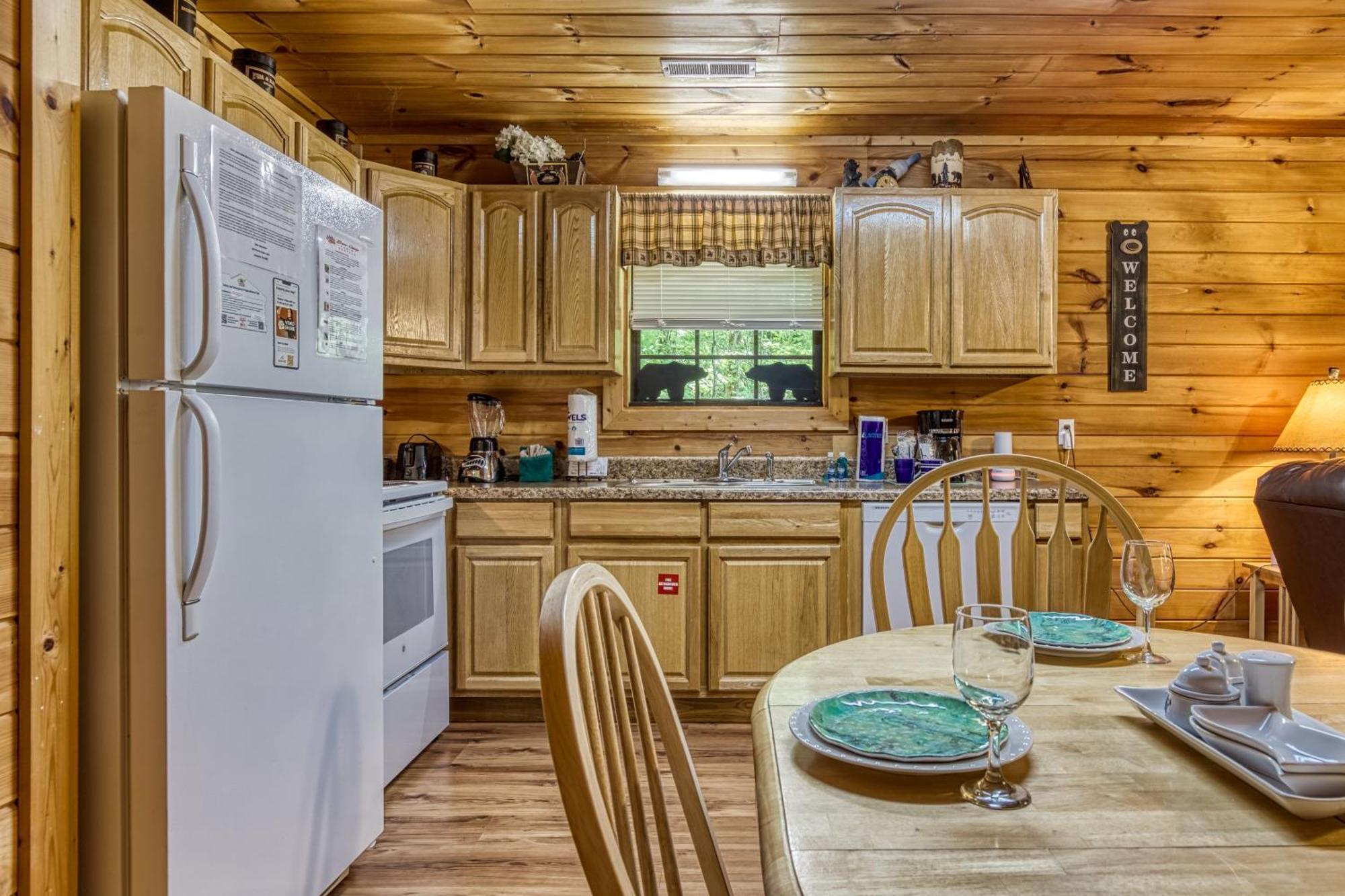 Suite Sensations, Hot Tub, Pool Table, 1089 Free Tickets Each Paid Day, Dollywood And More Pigeon Forge Buitenkant foto